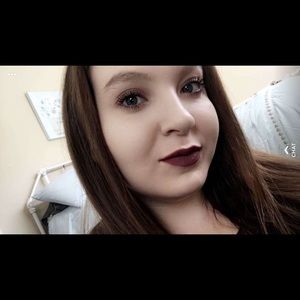 Meet your Posher, Jazmine